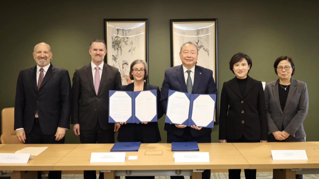 台美貿易協定正式簽署！　鄭麗君率談判團隊華府召開記者會