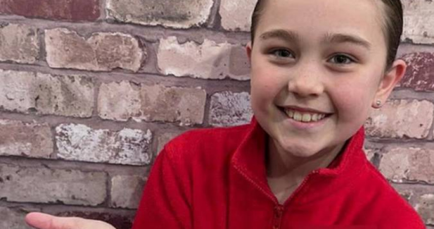 從沙灘撿回來的宇宙歷史!9歲女童拾獲45億年隕石 專家證實比地球還古老