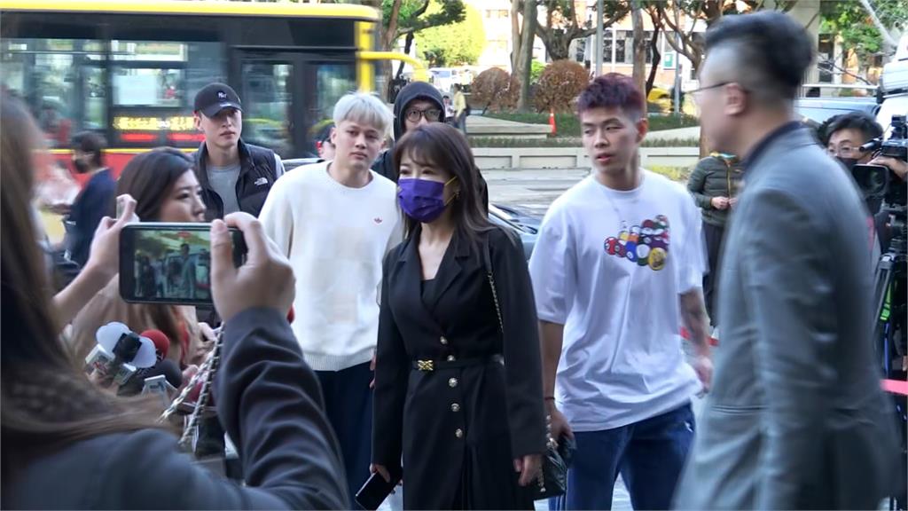 T1大亂鬥鬧上警局　台啤、永豐等球員到案說明
