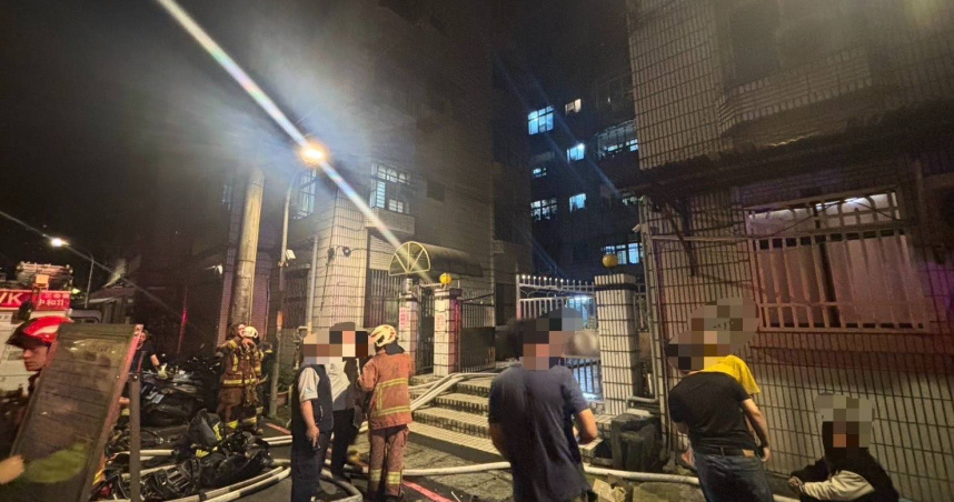 中和深夜惡火奪命　男救出「無生命跡象」送醫不治身亡
