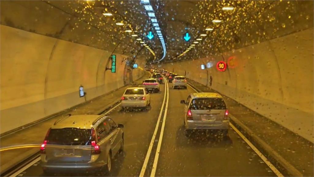 快新聞／開學前湧車潮！　高公局：2/9照常實施國5北向高乘載管制