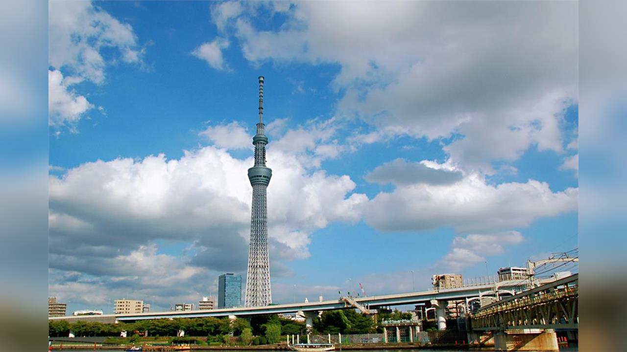 快新聞/20人受困5.5小時獲救!日本晴空塔電梯「急速下墜」 今觀景台暫停營運