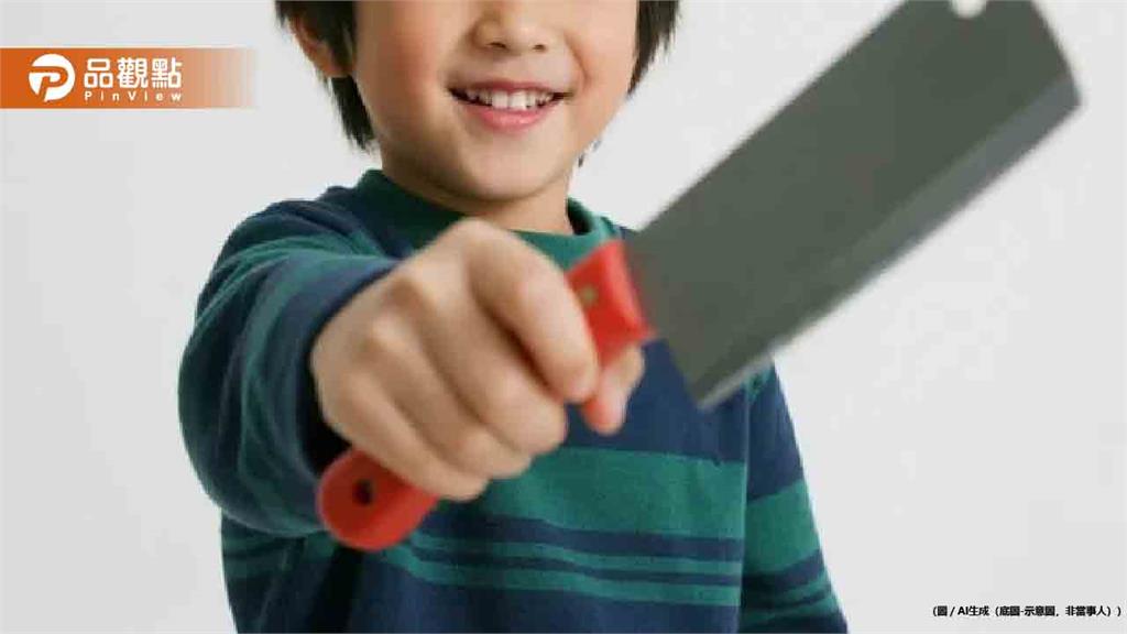 5歲童玩菜刀遭父摑掌撞門受傷!法官認定父親體罰侵權判拘役