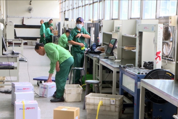 若配合關冷氣 郵政工會：郵務士恐熱傷害
