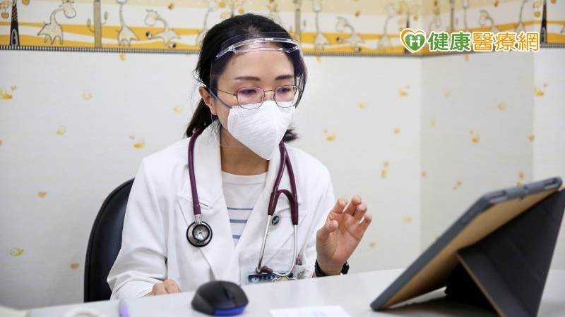 確診居隔身心不適無法外出就醫 視訊門診便利緩焦慮