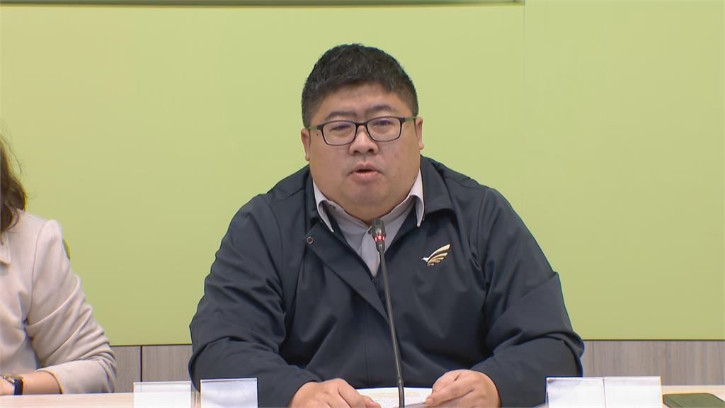 快新聞／黃國昌稱被勞發署欺騙　蔡易餘：除了林北好油沒人能騙他