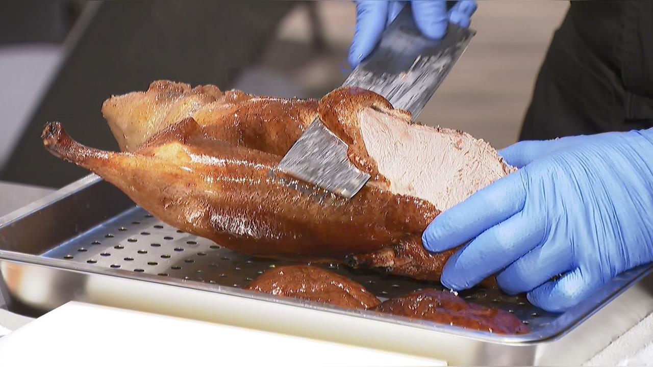 烤鴨戰開打！一鴨多吃拚創意　餐廳.飯店搶商機