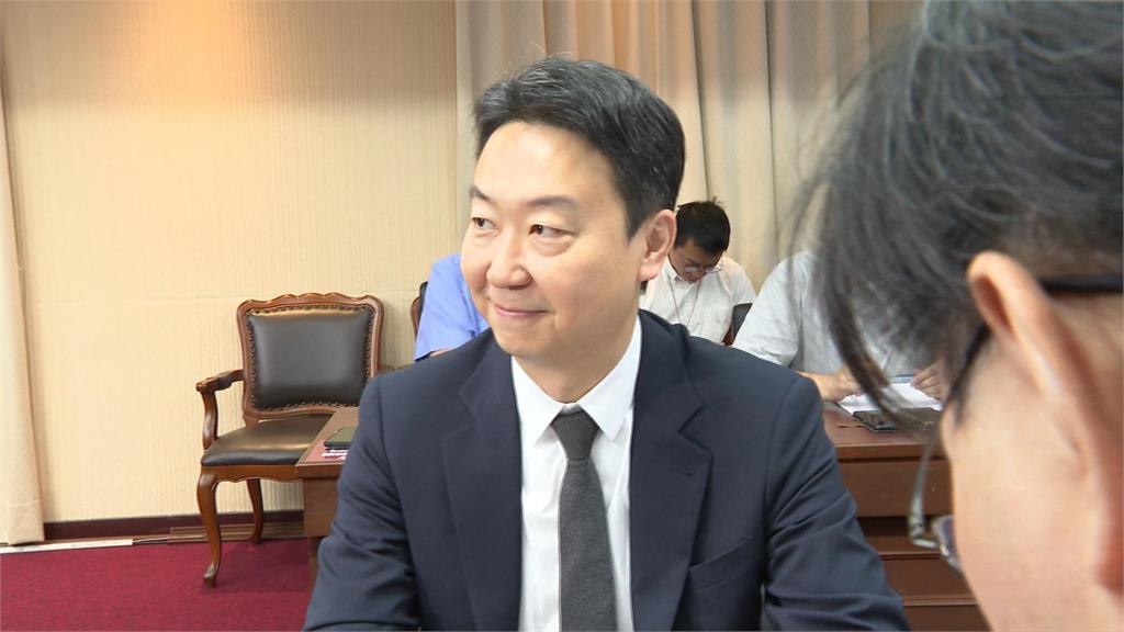 交通部長陳世凱就任25天初備詢　藍委火力全開、綠委送八字箴言