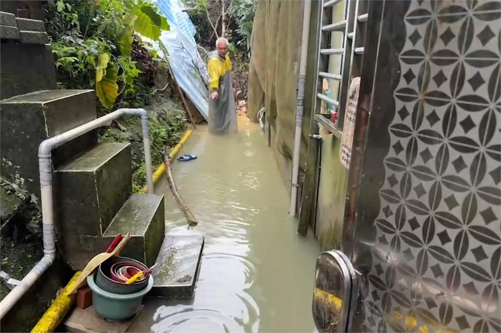 快新聞／北部、東部5縣市「豪雨達停班課標準」！　網敲碗求「最帥市長」宣布好消息