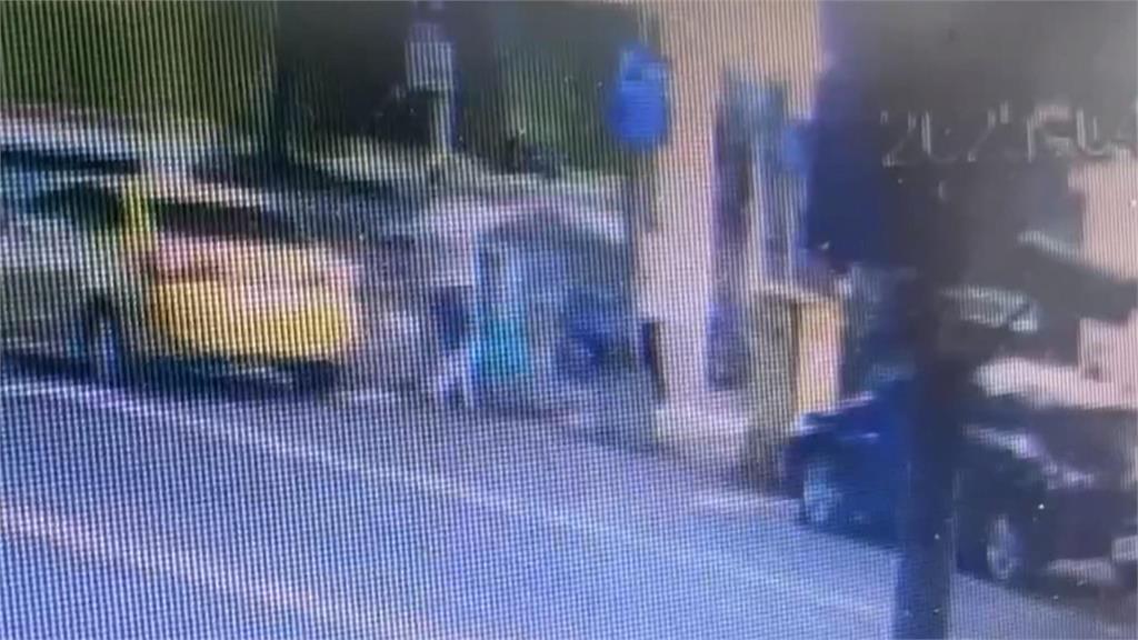 找零爆口角！醉男疑丟零錢　司機持辣椒水狂噴