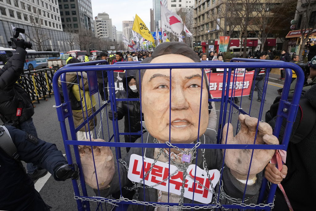 南韓總統尹錫悅亂戒嚴「遭彈劾下台」　網灌爆他社群開罵：把夫妻抓起來
