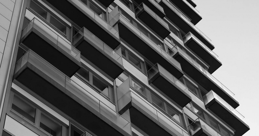 替妹妹出錢十年換來一聲「我買房了」　姊姊沉默了