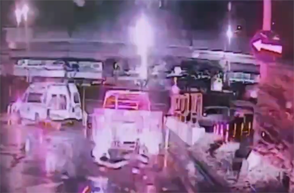 桃機一航廈外死亡車禍！租賃車載夫妻出國自撞護欄 妻傷重不治