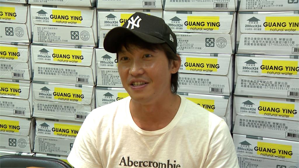 「罷韓行動」信封遭洗車場拆閱PO網 車主:愛與包容不提告
