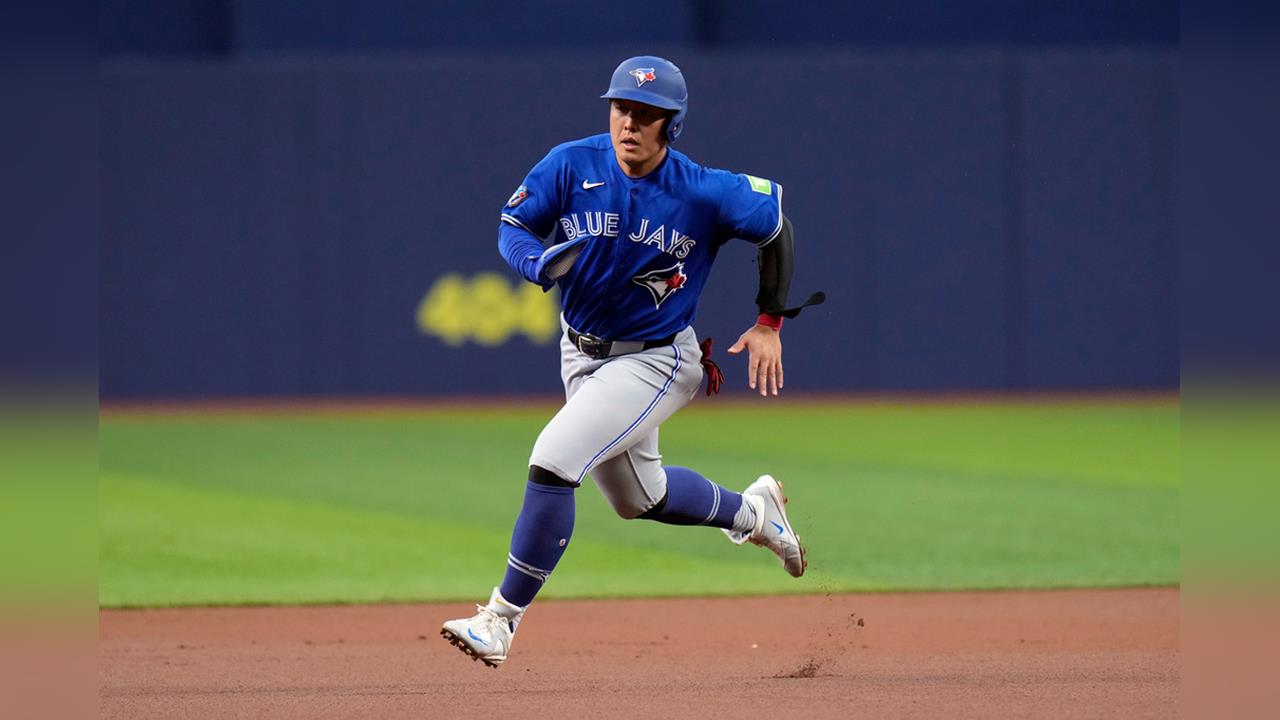 MLB(影)／「岡本010」出爐！單月前5戰狂炸5轟穩居藍鳥全壘打王