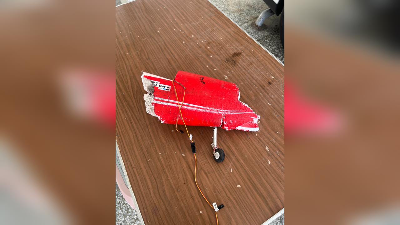 國道天降危「機」！　疑遙控飛行器失速墜落擊中車輛