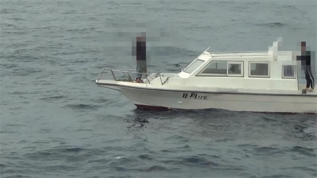 澎湖籍觀光船運毒翻覆 海巡查獲760公斤毒品