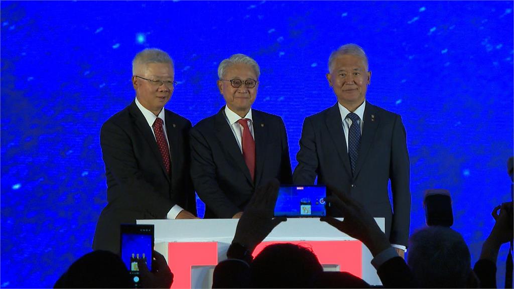 75歲吳東亮成掌門人！　台新新光成立酒會政商界大老名單看這裡