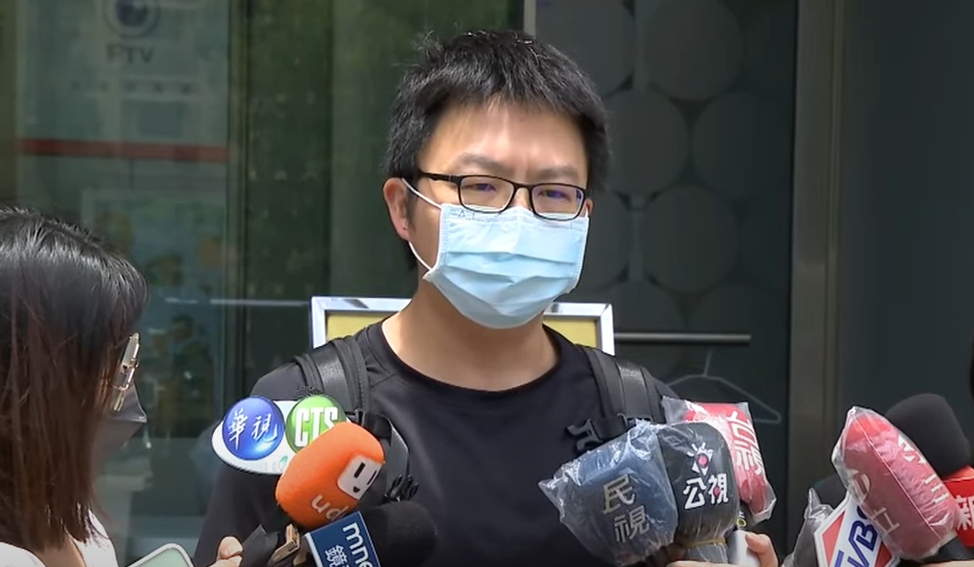 快新聞/新北提供譯文「跟記憶有落差」 恩恩爸哽咽:若檔案拿不到會提行政救濟