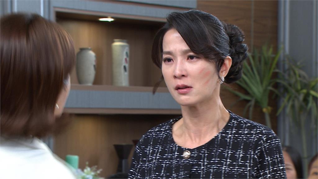 八點檔女神楚宣演活「蛇蠍女」　觀眾又氣又愛！戲裡竟遭賞巴掌