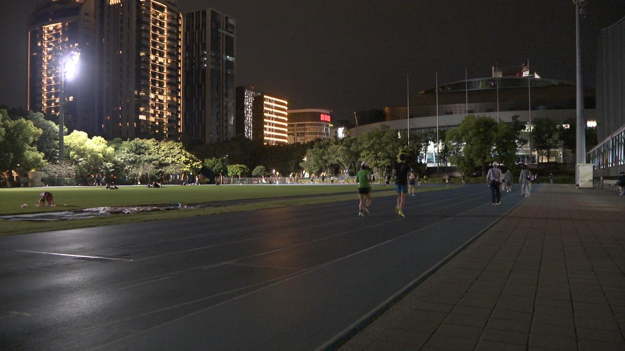 清明連假國道湧車潮「交通量增1.3倍」　鋒面影響雨彈轟炸