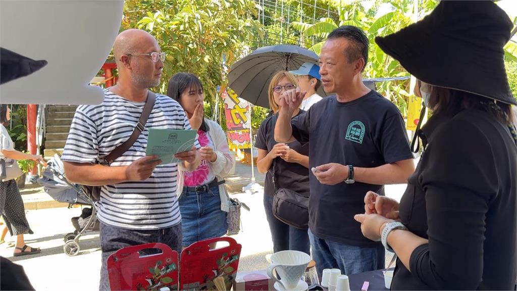 阿里山咖啡亮相沖繩市集 咖啡迷熱情參與試飲