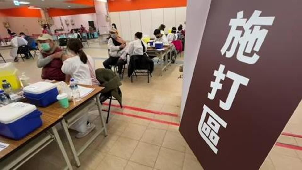 快新聞/痛批藍白「洗記憶」 律師:陳時中唯一擋疫苗是「中國科興」