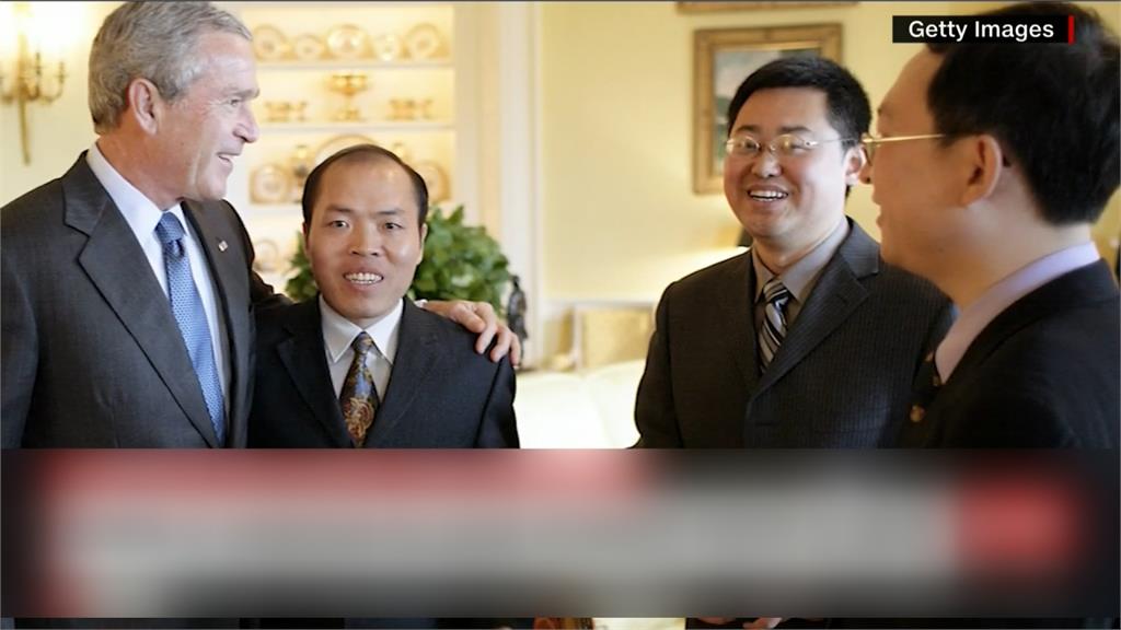 王怡牧師夫妻與百名教徒 遭中國當局逮捕