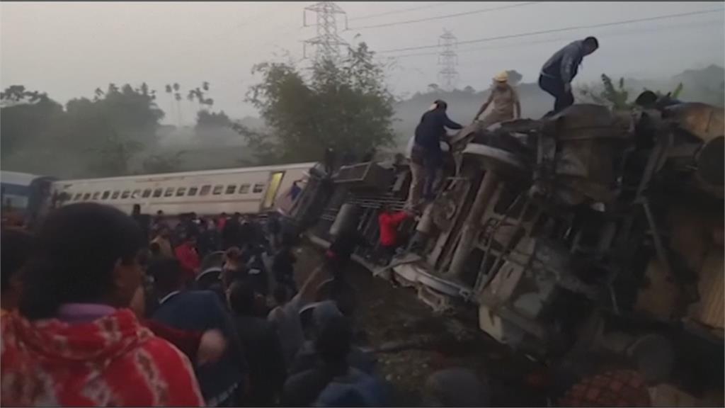 印度火車出軌3車廂翻覆　釀3死25傷