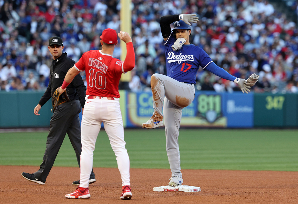 MLB(影)/大谷翔平打出深遠二壘安打!結束春訓準備後天對老虎主場開幕戰