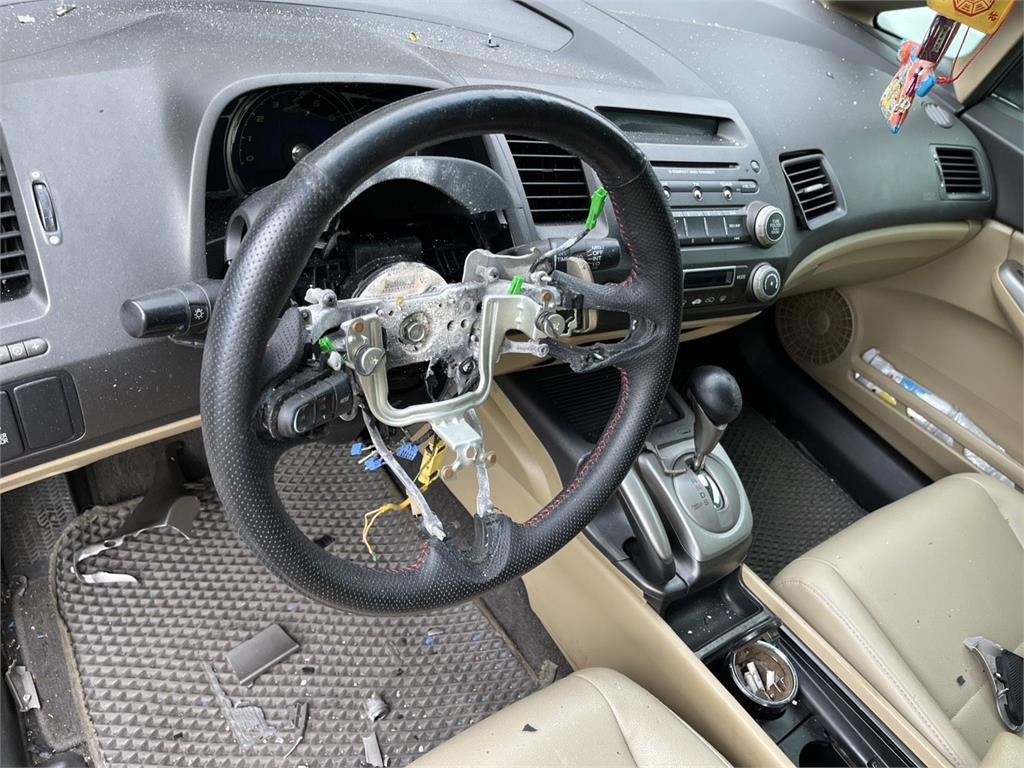 快新聞/安全氣囊變成砲彈!宜蘭男子發動車輛氣囊爆炸 右胸遭擊中