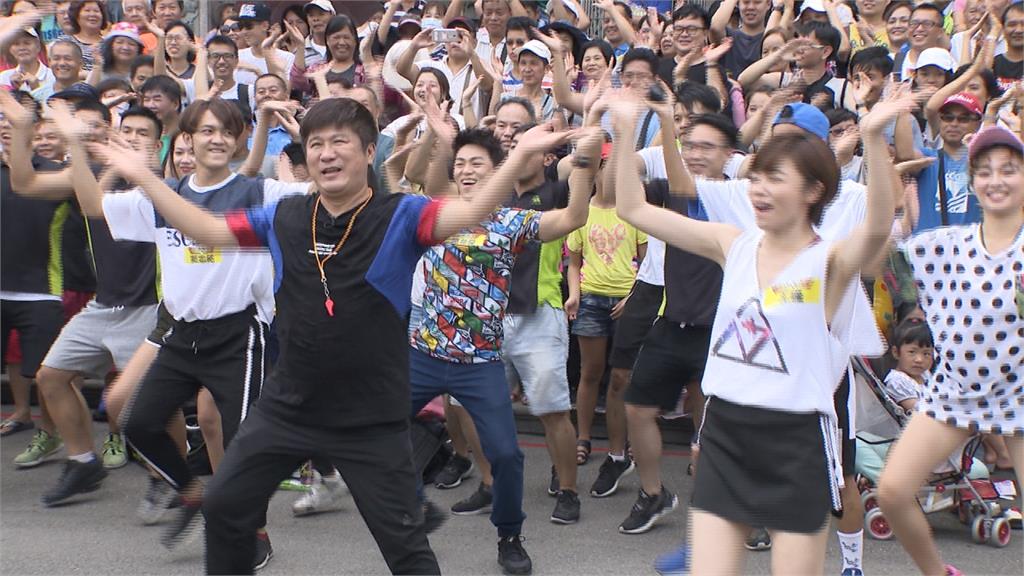 等17年終奪綜藝節目主持人 胡瓜感性：曾質疑自己