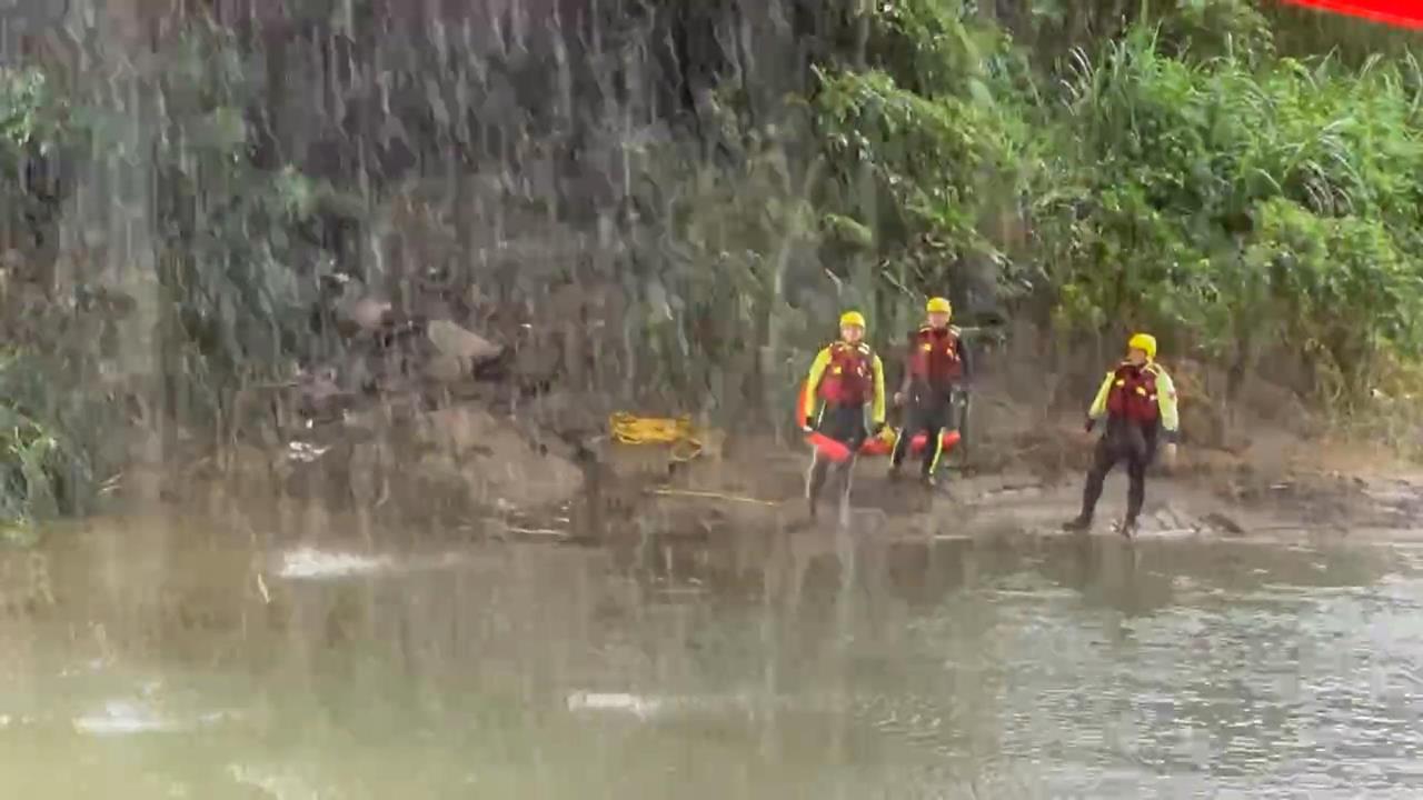 快新聞／秀峰橋驚傳女子墜基隆河！1HR飄5公里至下游　送醫不治