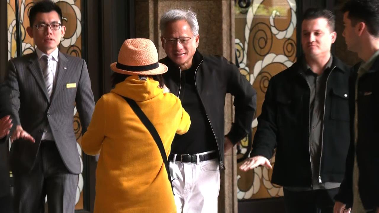 快閃來台過感恩節見朋友 黃仁勳曝張忠謀身體狀況