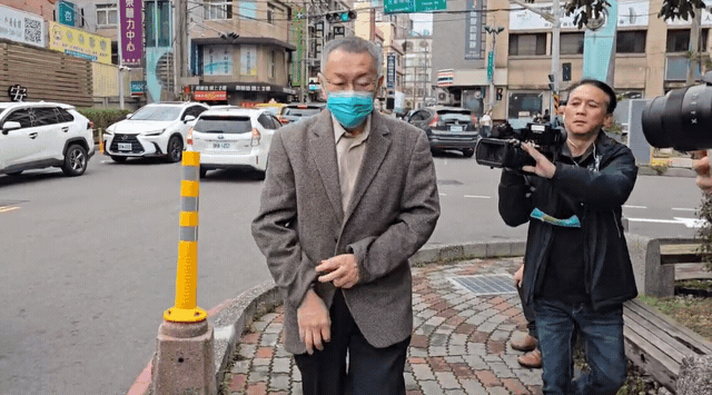 快新聞／接押庭11時報到　傳柯文哲赴新竹探望父親後「竟先回家一趟」