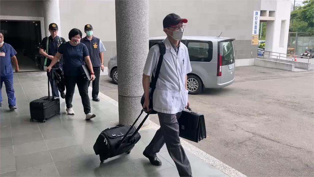 苗栗「雙刀家暴男」遭警擊斃3萬交保　檢方認「過失致死」關鍵：第2槍！