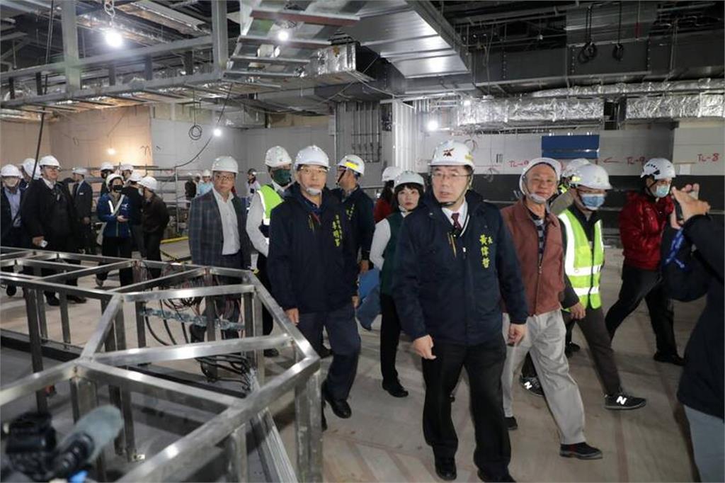 稽查台南新光三越　黃偉哲當場抓包沒有裝設氣體偵測器
