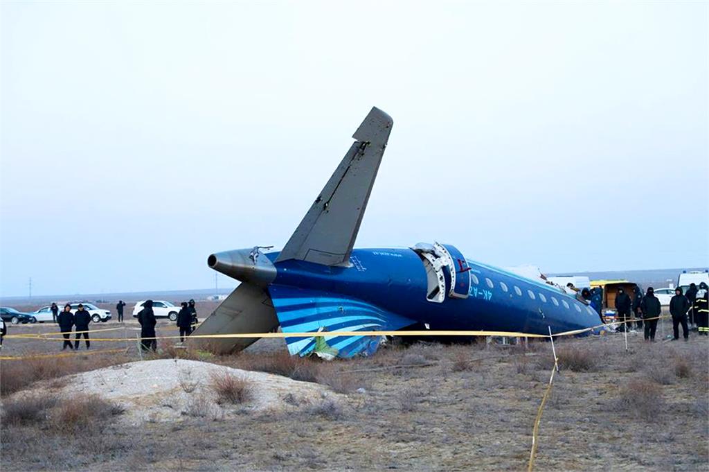 亞塞拜然客機墜毀38死　初步調查竟是俄羅斯飛彈所致
