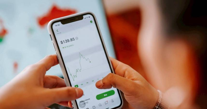 下單手殘反賺錢！他誤買台積電100股　一夕爽賺破萬