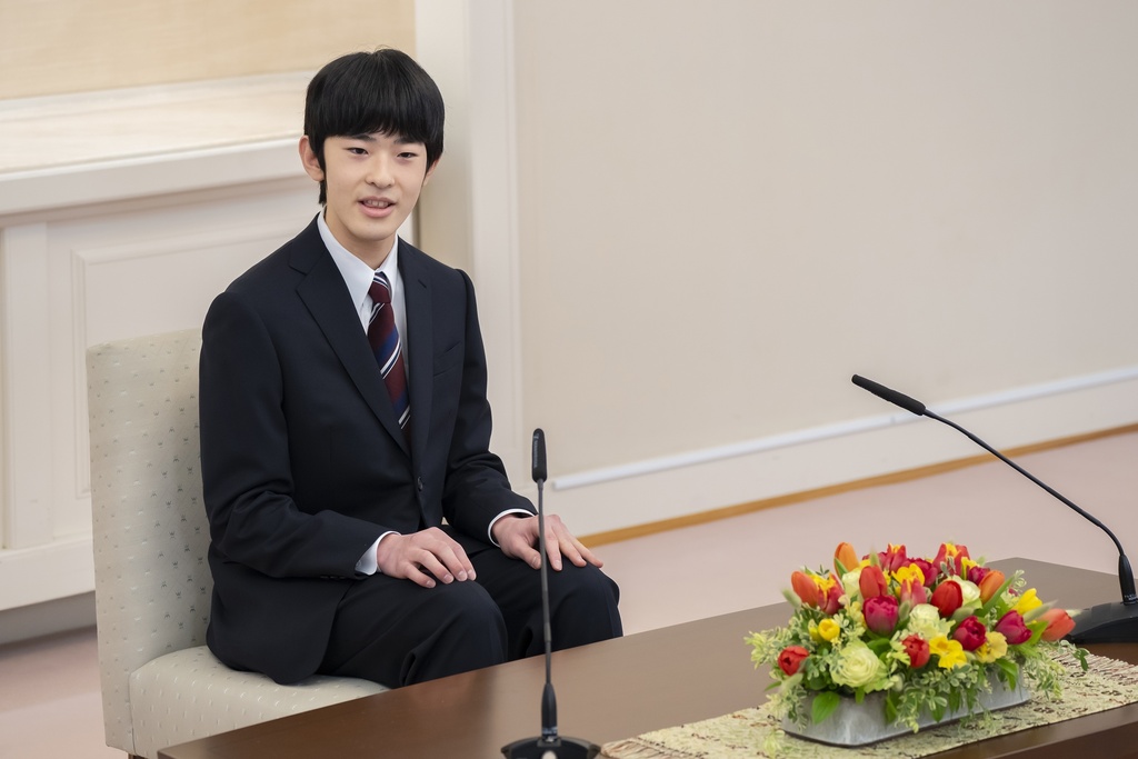 日本皇位繼承人悠仁首開記者會　盼積極履行皇室成員職務