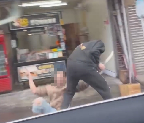 經濟問題引爆口角!龜山父竟持彎刀、鐵棍砍兒 雙方掛彩送醫