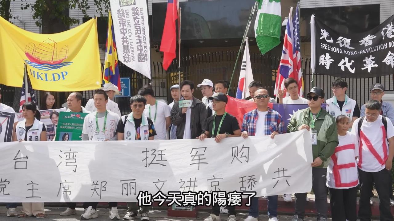 八炯中領館循環播「館長反共語音」　網笑瘋：難怪鄭麗文不敢帶他