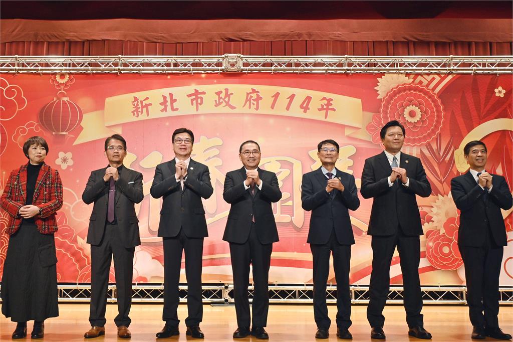 快新聞／19藍委罷免連署送件　侯友宜喊60年一次雙立春：政治不需對立衝突