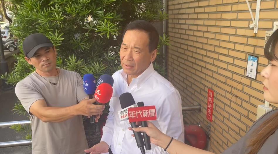 快新聞／蛤？鍾小平稱「生日為國家做事」　告發劉世芳、鄭英耀內亂外患罪