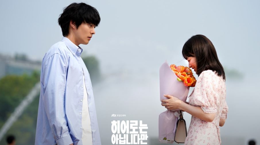張基龍退伍首作！《雖然不是英雄》：影后千玗嬉大玩奇幻情節的戀愛喜劇