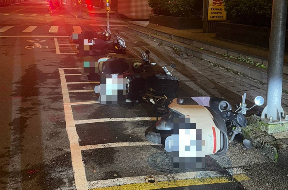 56輛機車倒地　警電眼逮36歲男辯心情不好