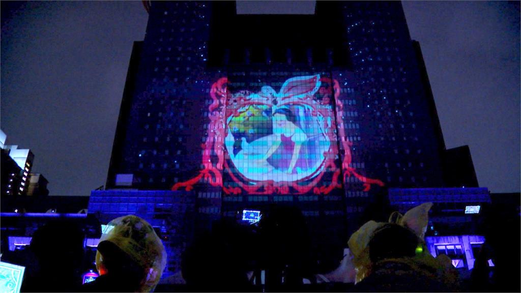 新北歡樂耶誕城點燈！「迪士尼3D光雕秀」打造夢幻氛圍