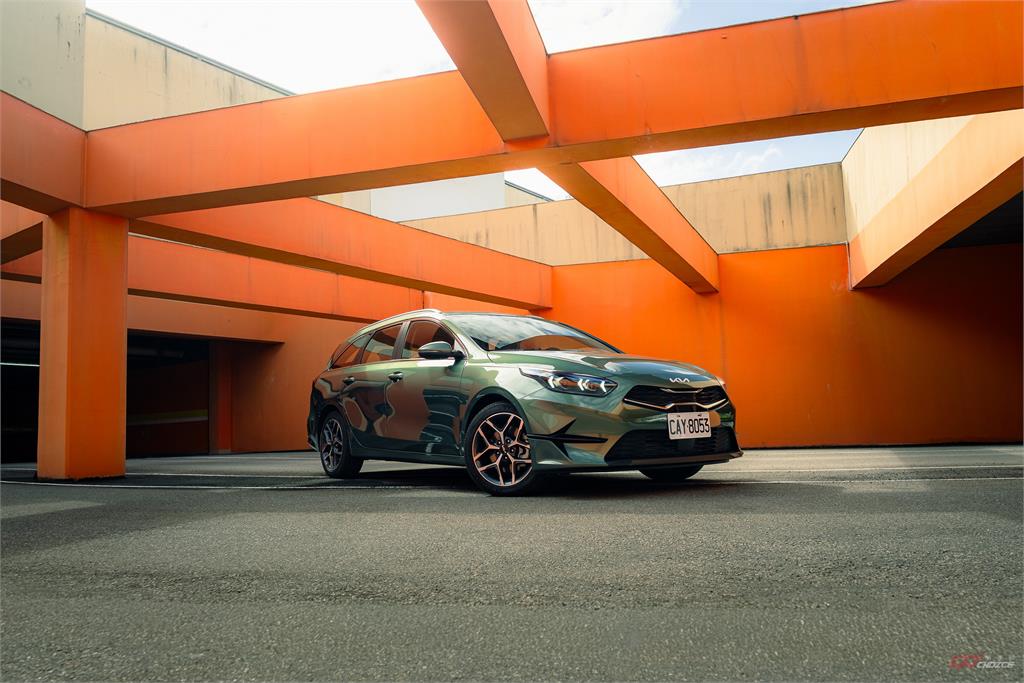 本月入主 Kia 享限時禮遇，再享六年六大系統延長保固專案