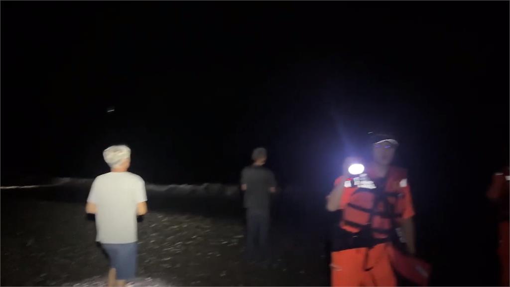 花蓮海灘撿貝類漂流外海！男子獲救竟是通緝犯