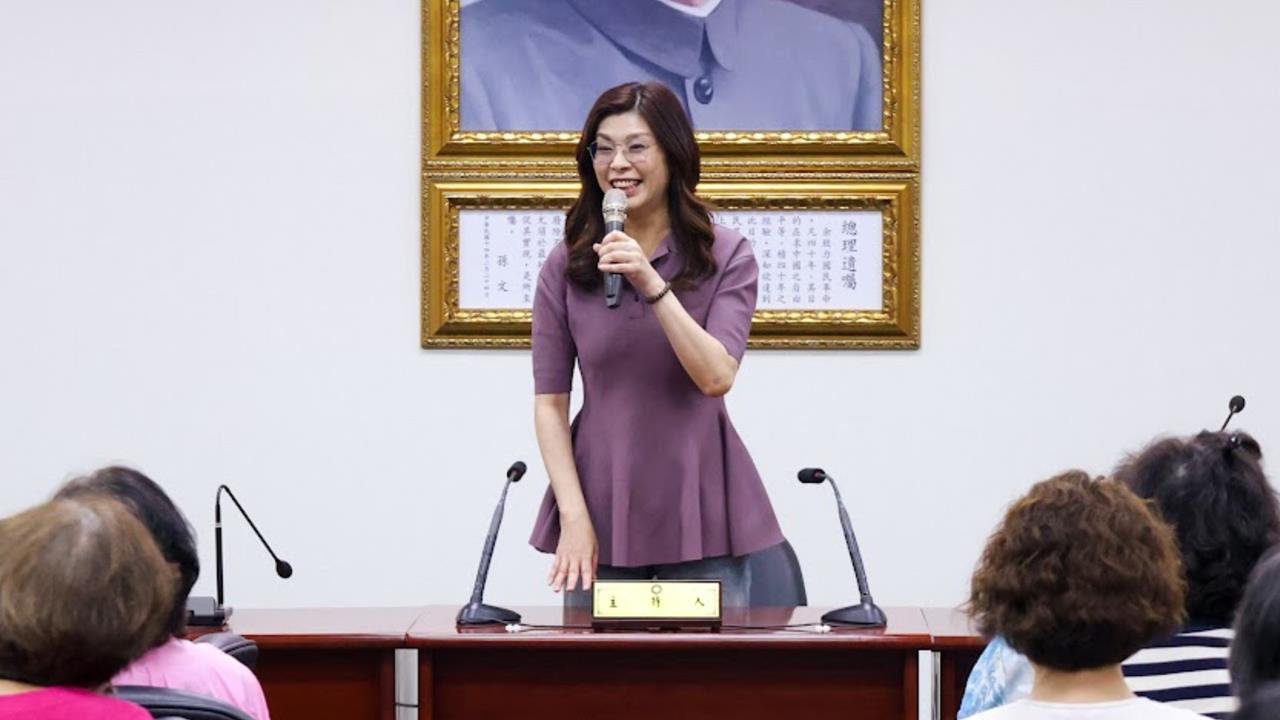 股市快要到5萬點！鄭麗文喊「台灣根、心都快爛了」還扯：沒國民黨就沒台積電